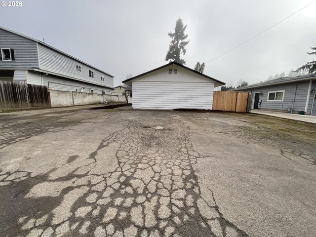 240 Se 26TH Ave, Hillsboro, OR 97123