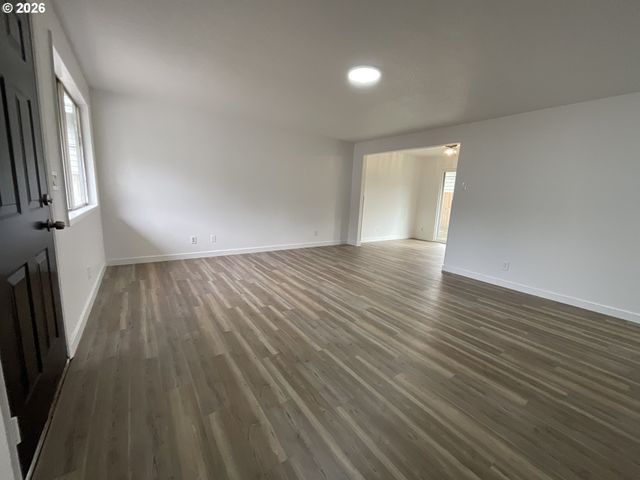 240 Se 26TH Ave, Hillsboro, OR 97123