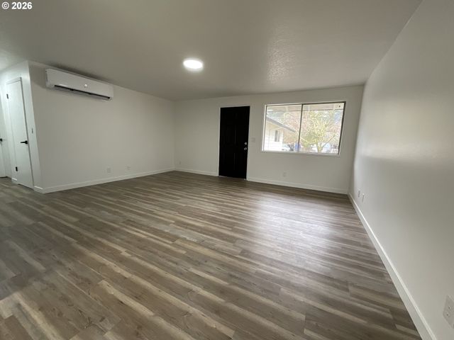 240 Se 26TH Ave, Hillsboro, OR 97123