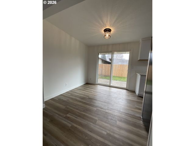 240 Se 26TH Ave, Hillsboro, OR 97123