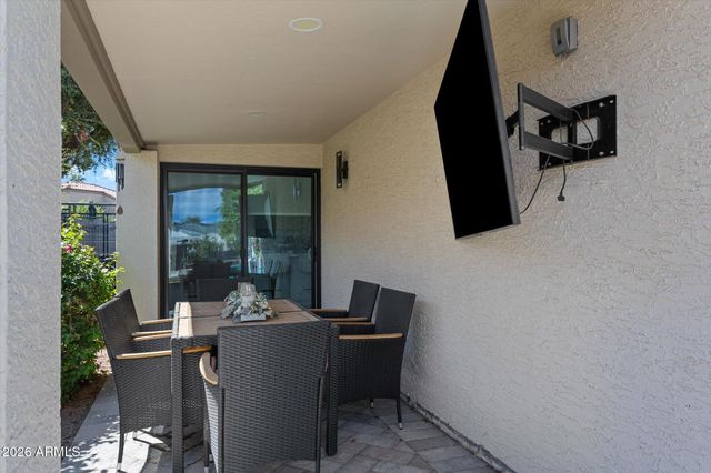 8480 E COOLIDGE Street E, Scottsdale, AZ 85251