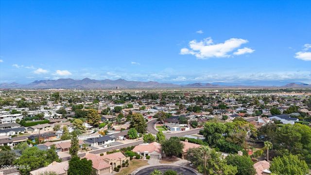 8480 E COOLIDGE Street E, Scottsdale, AZ 85251