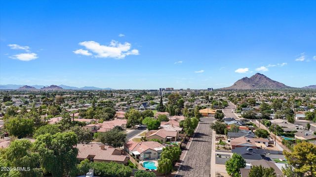 8480 E COOLIDGE Street E, Scottsdale, AZ 85251