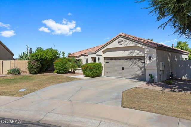8480 E COOLIDGE Street E, Scottsdale, AZ 85251