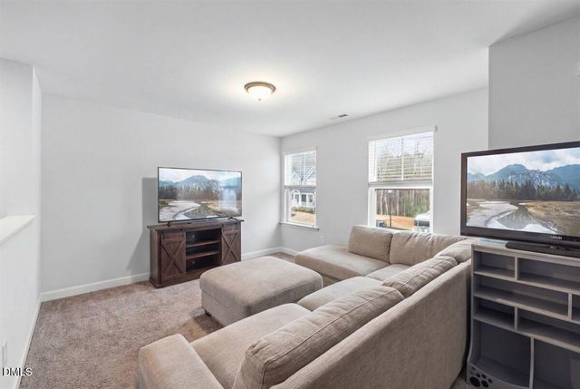 40 Echo Canyon Drive, Clayton, NC 27527