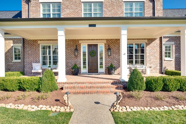 1204 Echo Ln, Franklin, TN 37069