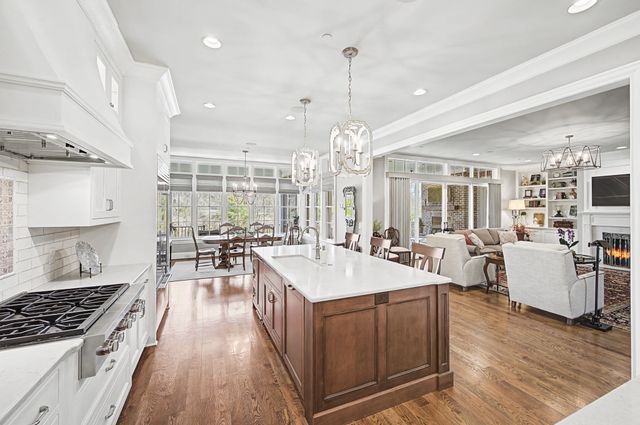 1204 Echo Ln, Franklin, TN 37069