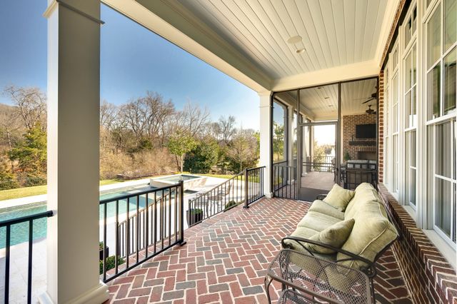 1204 Echo Ln, Franklin, TN 37069