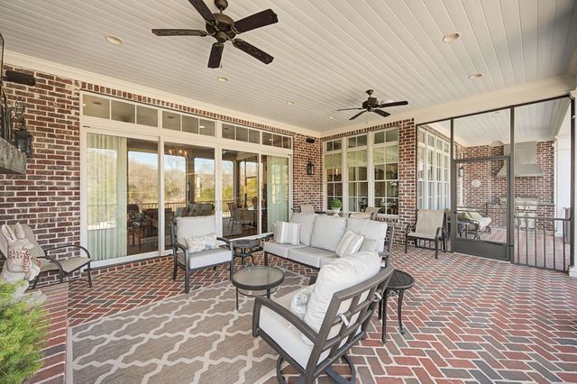 1204 Echo Ln, Franklin, TN 37069
