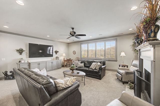 1204 Echo Ln, Franklin, TN 37069