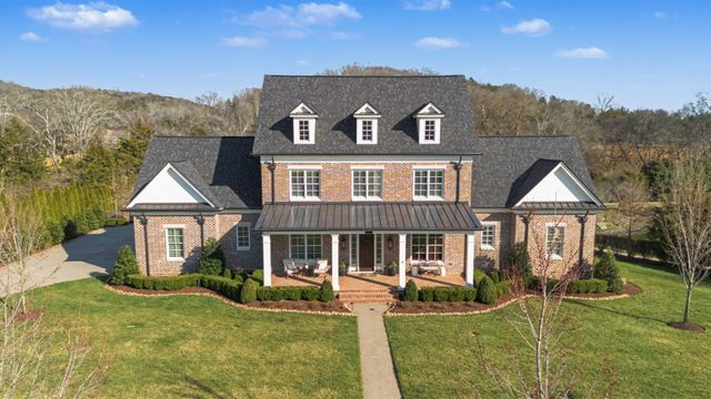 1204 Echo Ln, Franklin, TN 37069