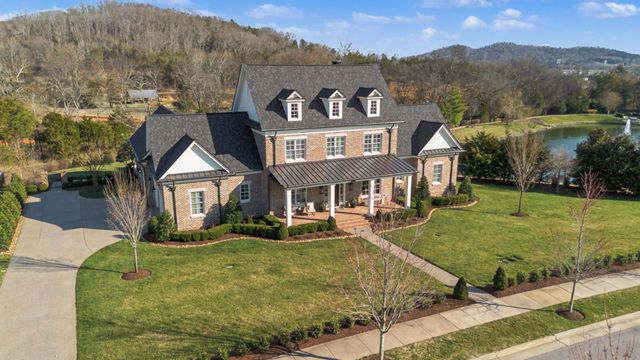 1204 Echo Ln, Franklin, TN 37069
