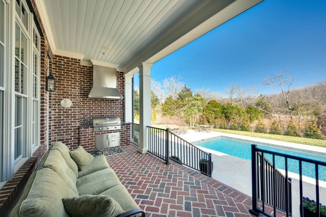 1204 Echo Ln, Franklin, TN 37069