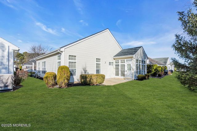 12 Quicksilver Court, Lakewood, NJ 08701