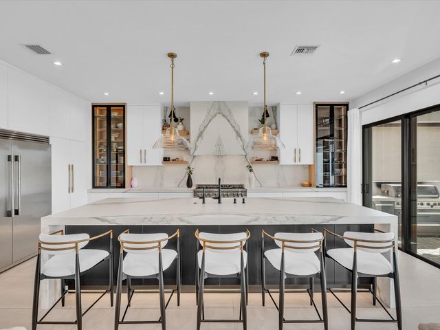 17065 Rainbow Fls Trail, Boca Raton, FL 33496
