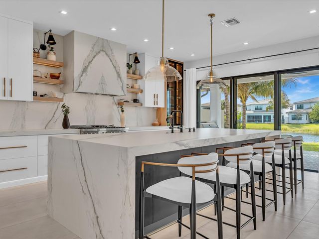 17065 Rainbow Fls Trail, Boca Raton, FL 33496