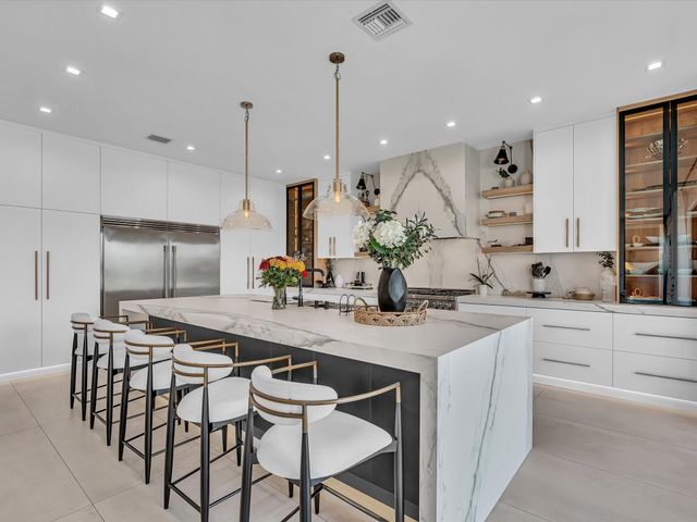 17065 Rainbow Fls Trail, Boca Raton, FL 33496