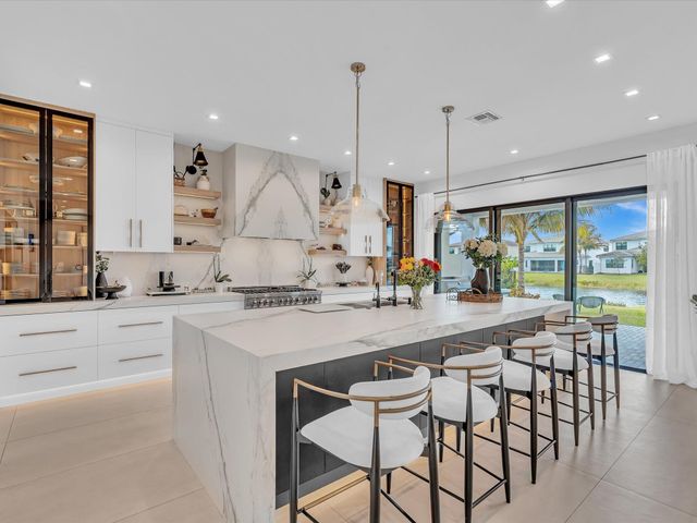 17065 Rainbow Fls Trail, Boca Raton, FL 33496