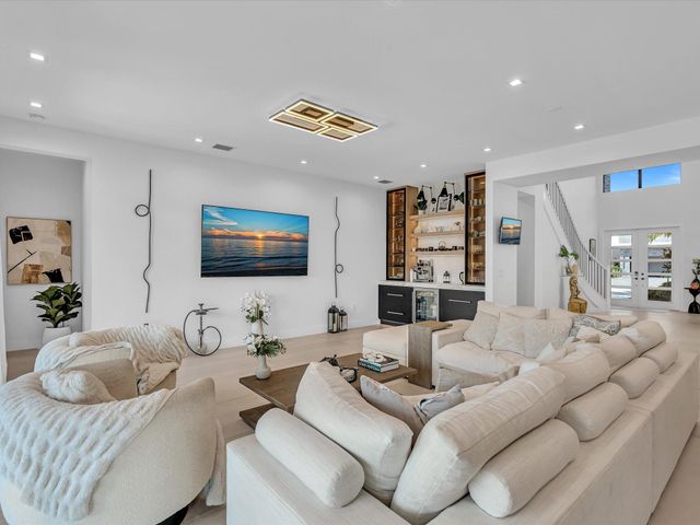 17065 Rainbow Fls Trail, Boca Raton, FL 33496