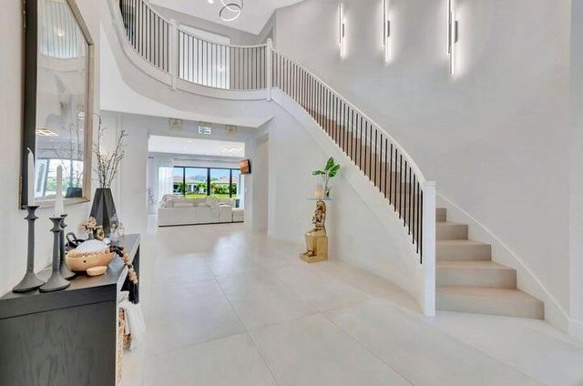 17065 Rainbow Fls Trail, Boca Raton, FL 33496