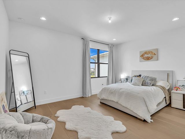 17065 Rainbow Fls Trail, Boca Raton, FL 33496