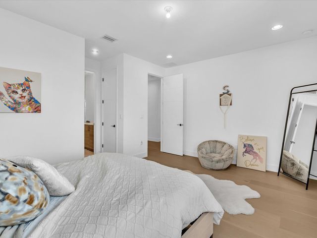 17065 Rainbow Fls Trail, Boca Raton, FL 33496