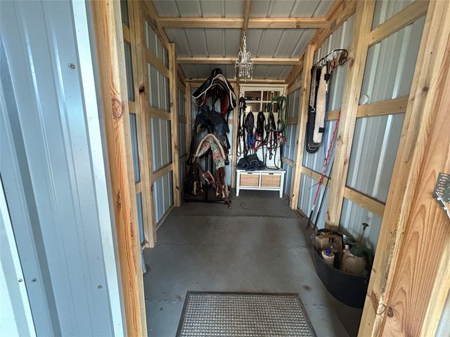 147 Fox Run Road, Bowie, TX 76230