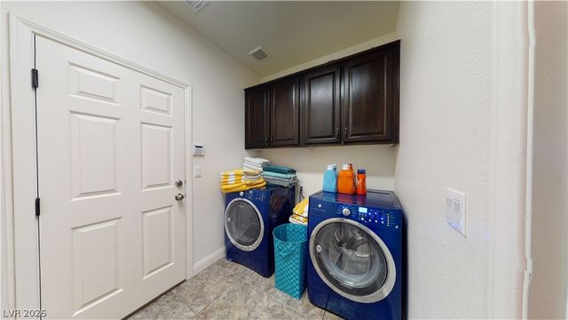 6414 Screaming Eagle Avenue, Las Vegas, NV 89139