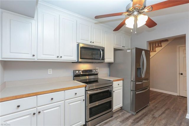 718 14th St Apt B, Virginia Beach, VA 23451