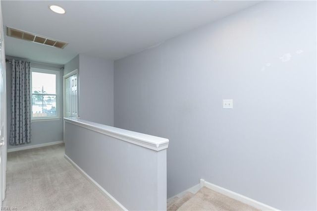 718 14th St Apt B, Virginia Beach, VA 23451