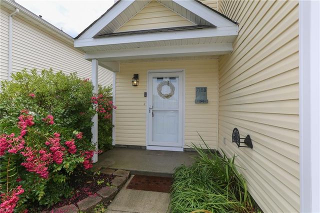 718 14th St Apt B, Virginia Beach, VA 23451