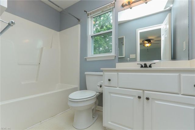 718 14th St Apt B, Virginia Beach, VA 23451
