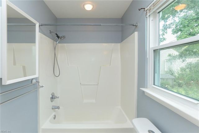 718 14th St Apt B, Virginia Beach, VA 23451
