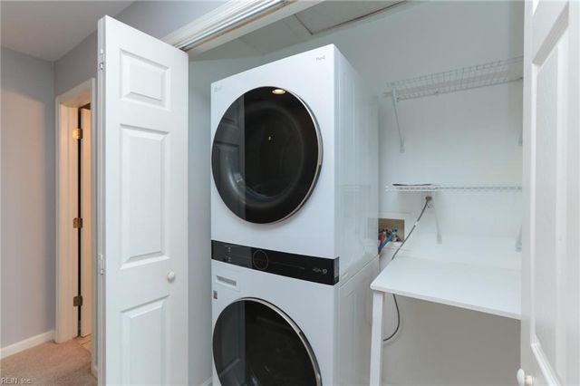 718 14th St Apt B, Virginia Beach, VA 23451