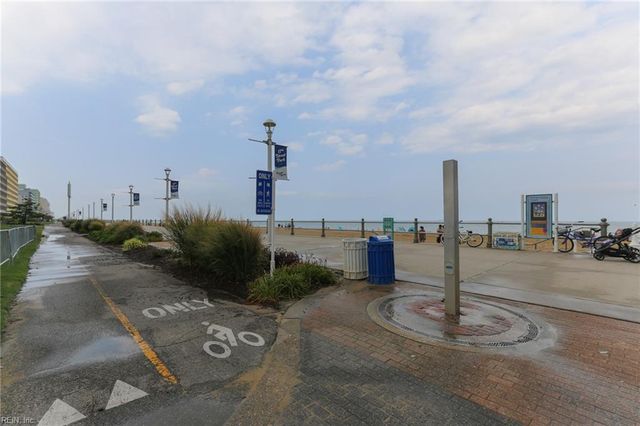 718 14th St Apt B, Virginia Beach, VA 23451