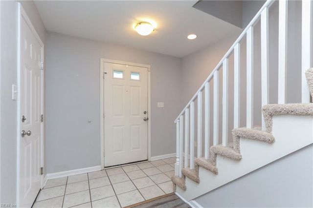 718 14th St Apt B, Virginia Beach, VA 23451