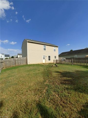 115 Florida Drive, Thomasville, NC 27360