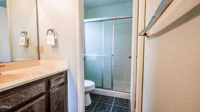 1977 El Cajon Circle, Oxnard, CA 93035