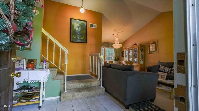 1977 El Cajon Circle, Oxnard, CA 93035