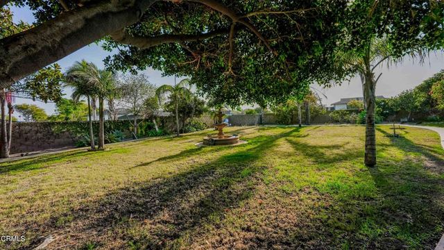1977 El Cajon Circle, Oxnard, CA 93035