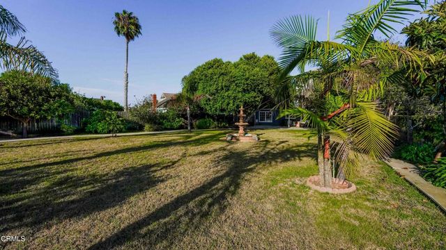 1977 El Cajon Circle, Oxnard, CA 93035