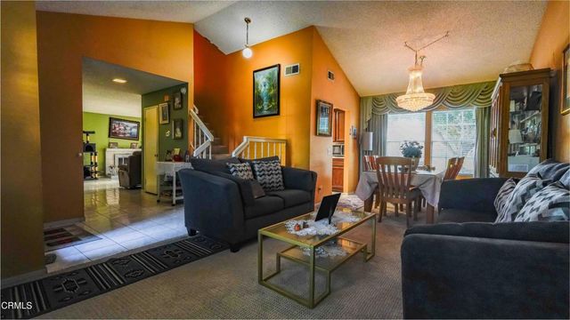 1977 El Cajon Circle, Oxnard, CA 93035