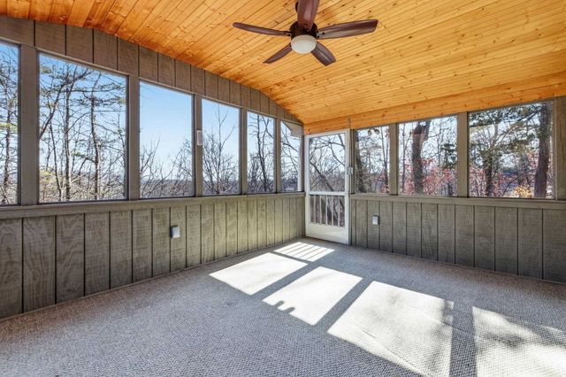 86 MAPLE AVE, Mt Jackson, VA 22842