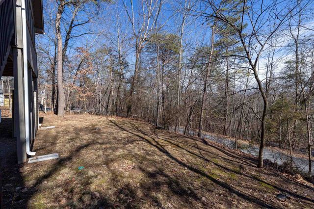 86 MAPLE AVE, Mt Jackson, VA 22842