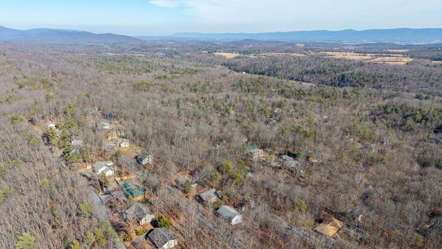 86 MAPLE AVE, Mt Jackson, VA 22842