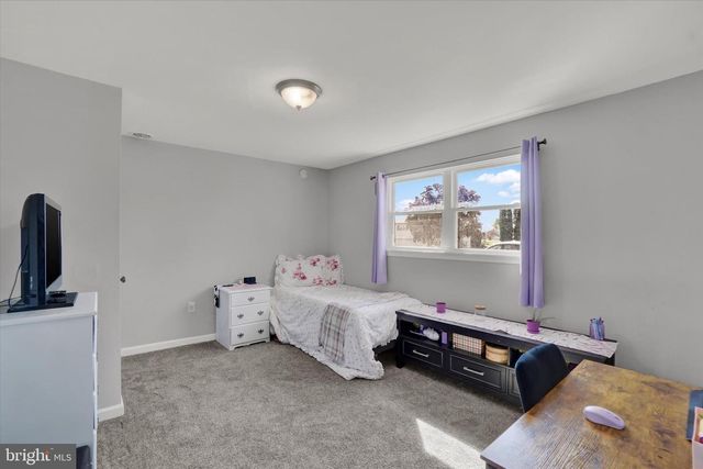 3349 NIGHT IN GALE DR, Dover, PA 17315