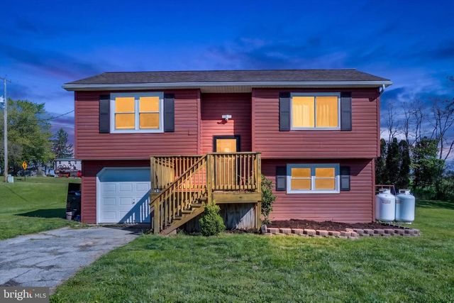 3349 NIGHT IN GALE DR, Dover, PA 17315