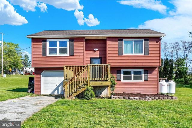 3349 NIGHT IN GALE DR, Dover, PA 17315