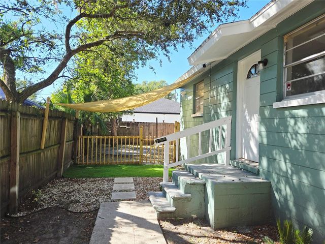 8204 N 13TH STREET, Tampa, FL 33604