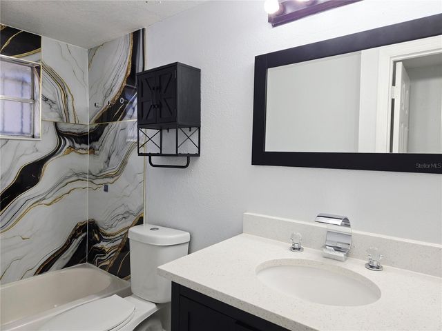 8204 N 13TH STREET, Tampa, FL 33604